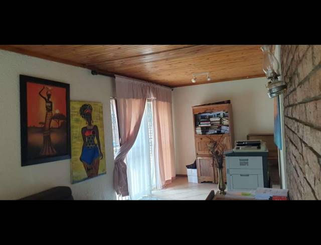 4 BEDROOM HOUSE FOR SALE IN GLENVISTA